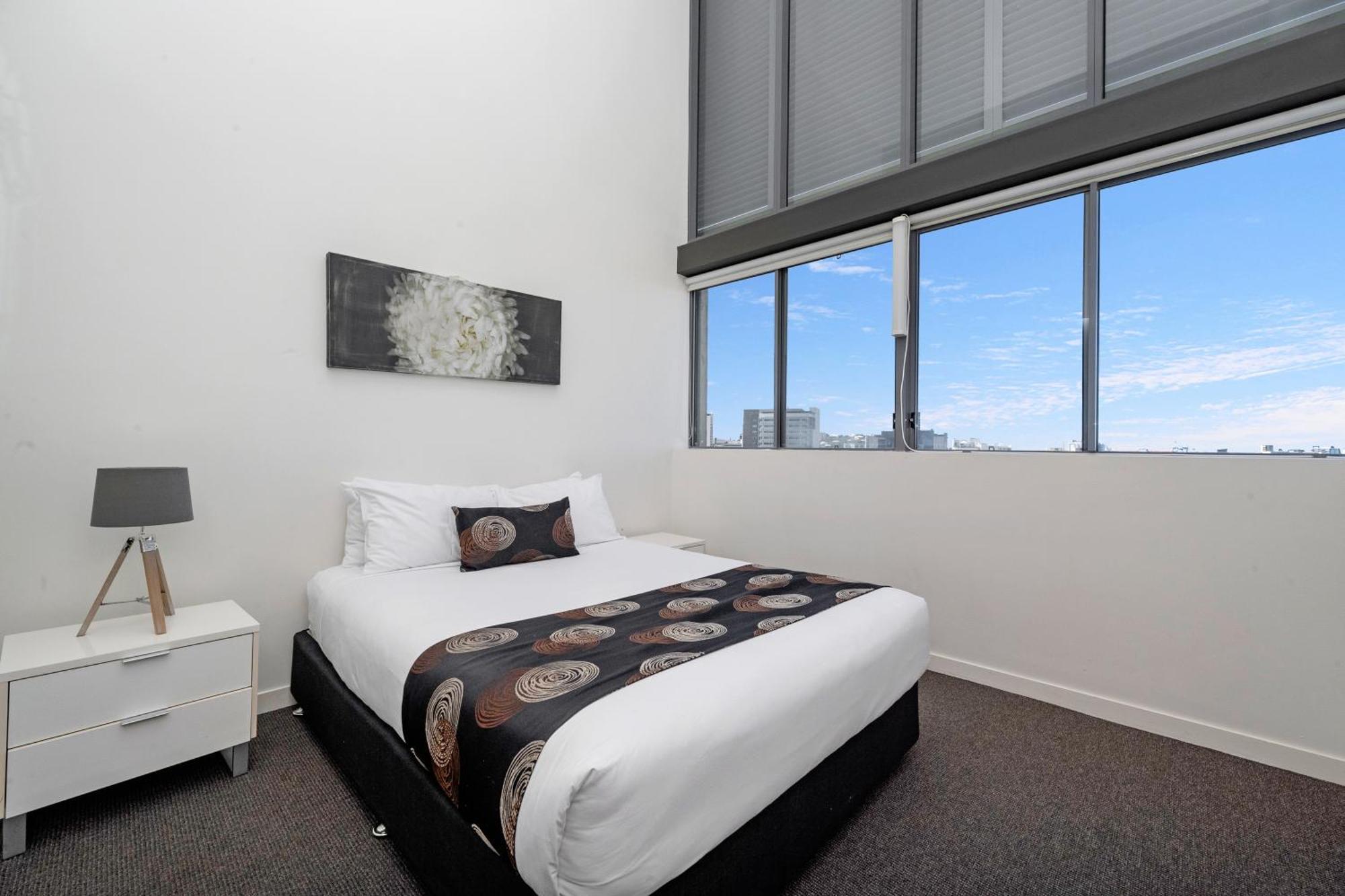 Islington Aparthotel 4*